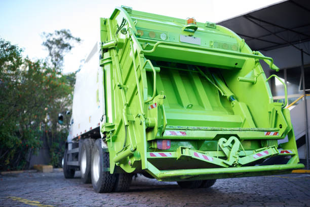 Best Yard Cleanup Services  in Derby, CT